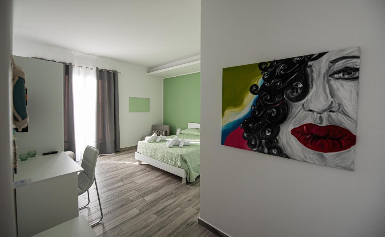 L' Arcobaleno B&B กัสเตลลุซโซ ภายนอก รูปภาพ