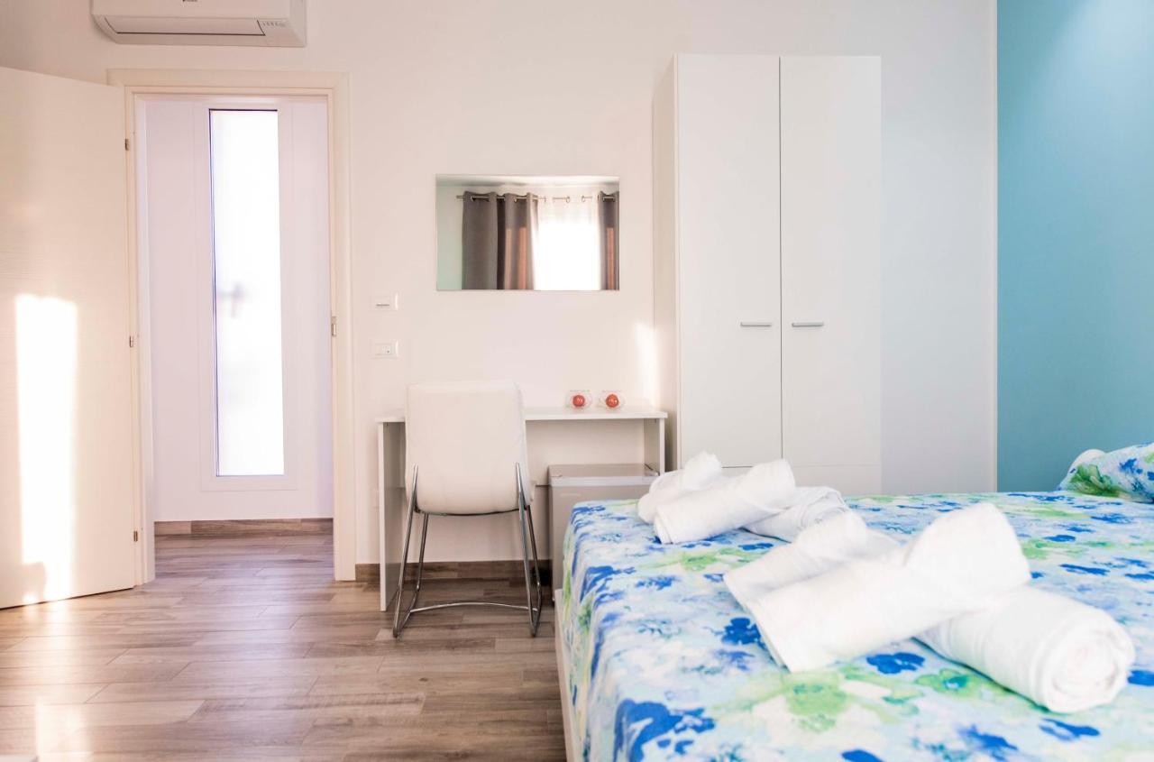 L' Arcobaleno B&B กัสเตลลุซโซ ภายนอก รูปภาพ